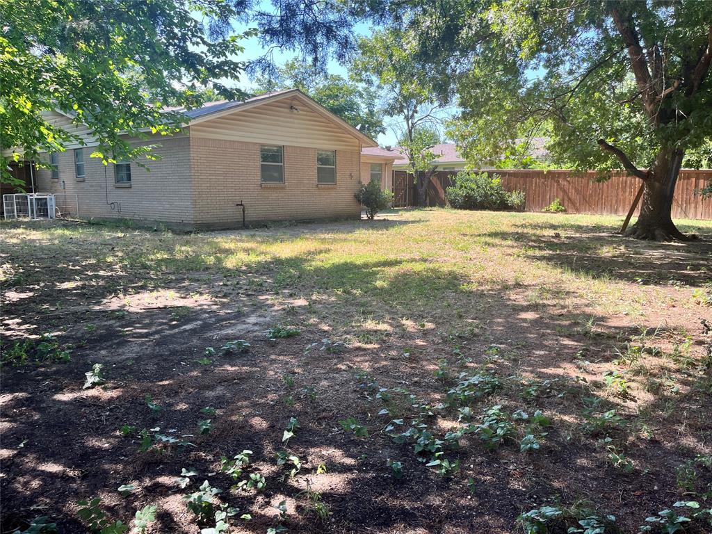 3312 Valley View Road Denton, TX 76209 - Photo 3 of 12