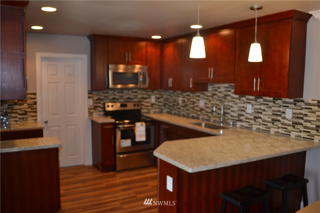 7808 Golden Given Road East Tacoma, WA 98404 - Photo 4 of 22 Gallery Image 4
