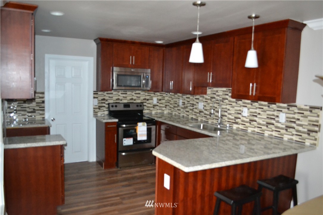7808 Golden Given Road East Tacoma, WA 98404 - Photo 5 of 22 Gallery Image 5