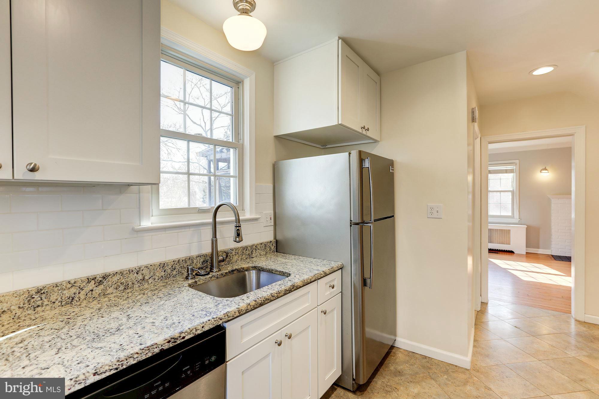 10205 Sutherland Road Silver Spring, MD 20901 - Photo 15 of 30 Kitchen