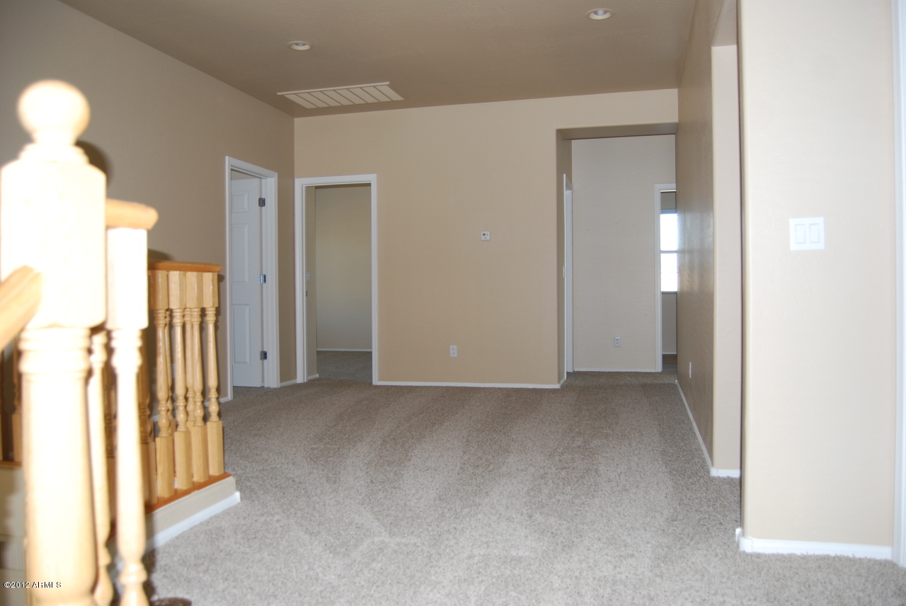 6254 South View Lane Gilbert, AZ 85298 - Photo 5 of 7 Upstairs loft