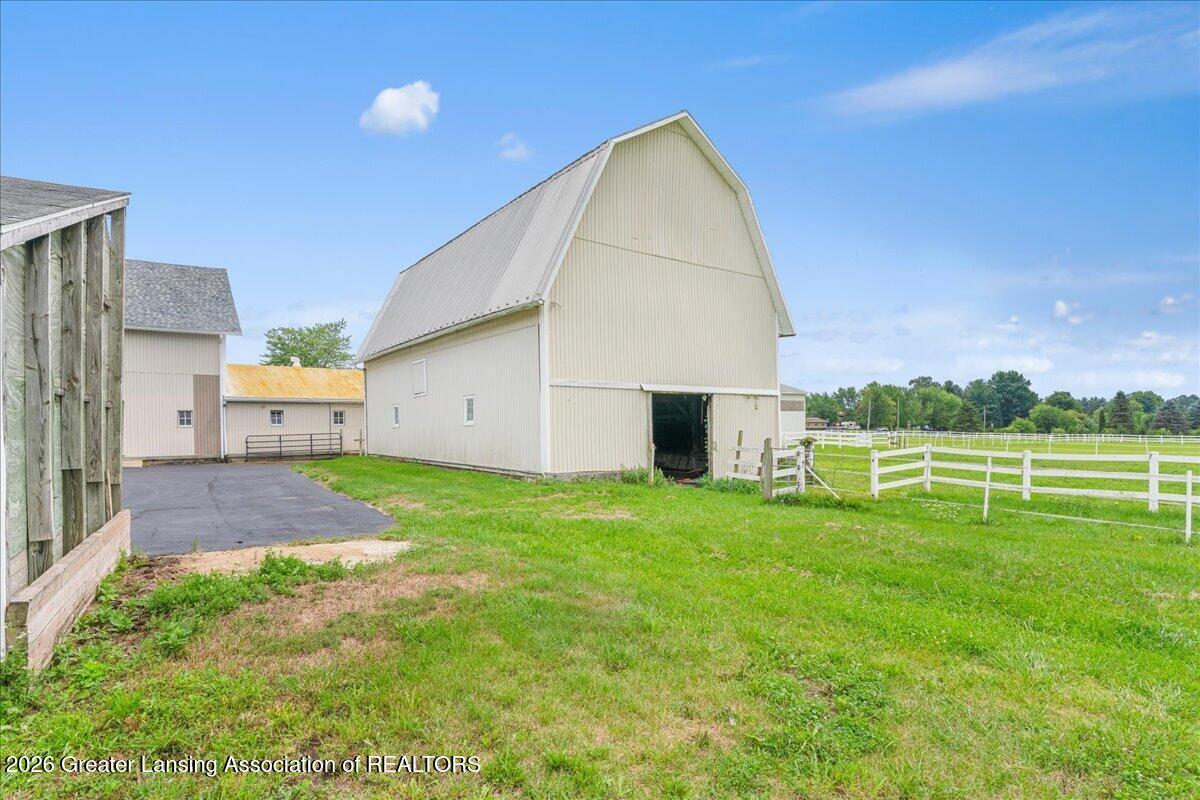 2061 North Williamston Road Williamston, MI 48895 - Photo 80 of 100 037-Media Jett -35
