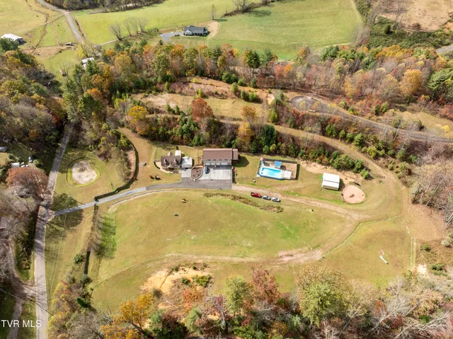 $672,900 | 185 Deer Tracks Circle, Unit 12, Mountain City, TN 37683