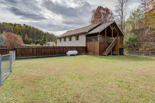 $672,900 | 185 Deer Tracks Circle, Unit 12, Mountain City, TN 37683