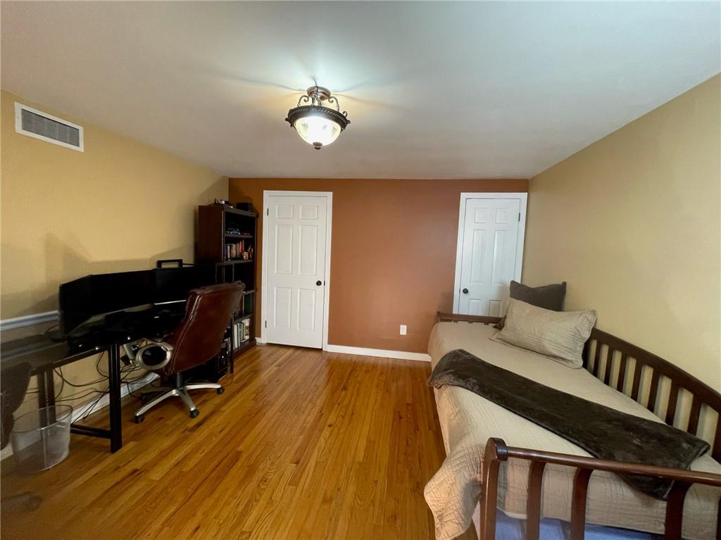 1704 Fox Chapel Road Pittsburgh, PA 15238 - Photo 10 of 23