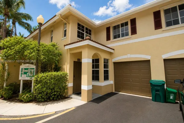 $3,000 | 734 Northeast 90th Street, Unit 301, Miami, FL 33138