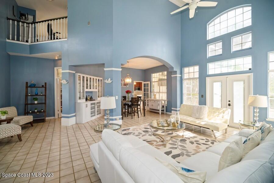 4395 Canard Road Melbourne, FL 32934 - Photo 4 of 36 a living room with furniture