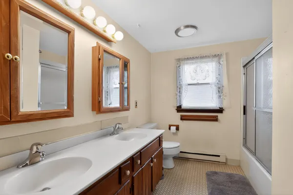 $695,000 | 939 Alycia Lane, Telford, PA 18969