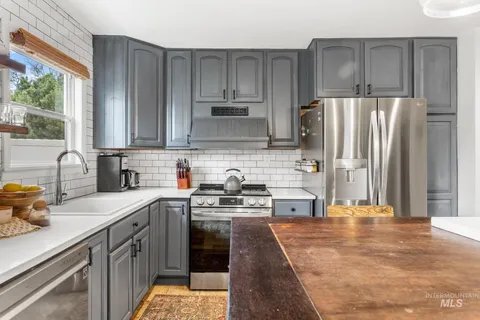 $725,000 | 3203 North Treasure Drive, Boise, ID 83703