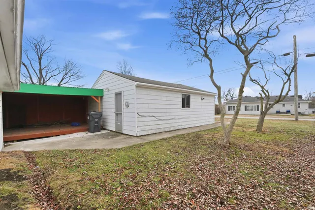 $90,000 | 445 West Huntington Street, Montpelier, IN 47359