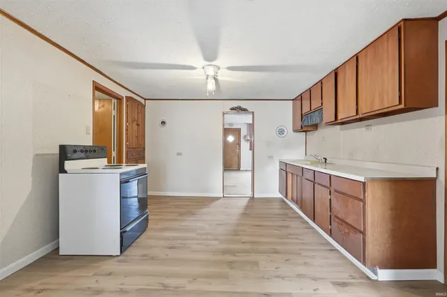 $90,000 | 445 West Huntington Street, Montpelier, IN 47359