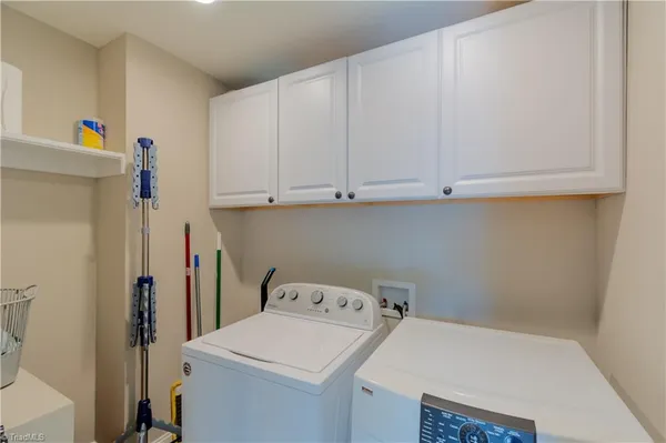 $450,000 | 6729 Rollingwood Drive, Clemmons, NC 27012