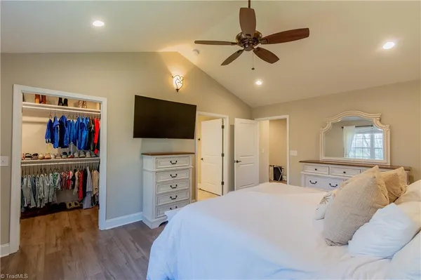 $450,000 | 6729 Rollingwood Drive, Clemmons, NC 27012