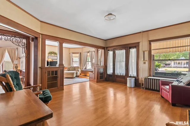 $260,000 | 116 East Main Street, Williamsville, IL 62693