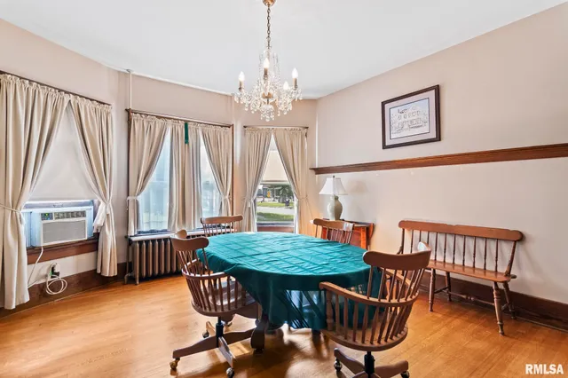 $260,000 | 116 East Main Street, Williamsville, IL 62693