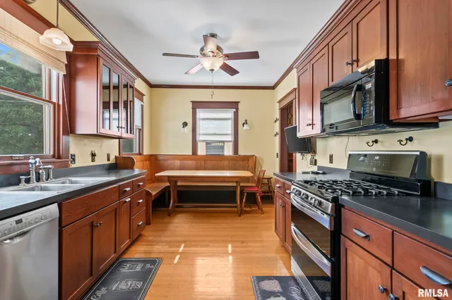 $260,000 | 116 East Main Street, Williamsville, IL 62693