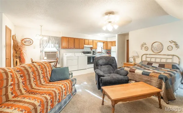 $949,000 | 13907 Hwy T, Fredericktown, MO 63645