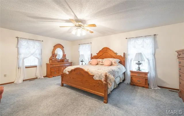 $949,000 | 13907 Hwy T, Fredericktown, MO 63645