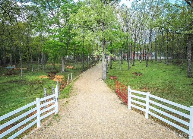 $949,000 | 13907 Hwy T, Fredericktown, MO 63645