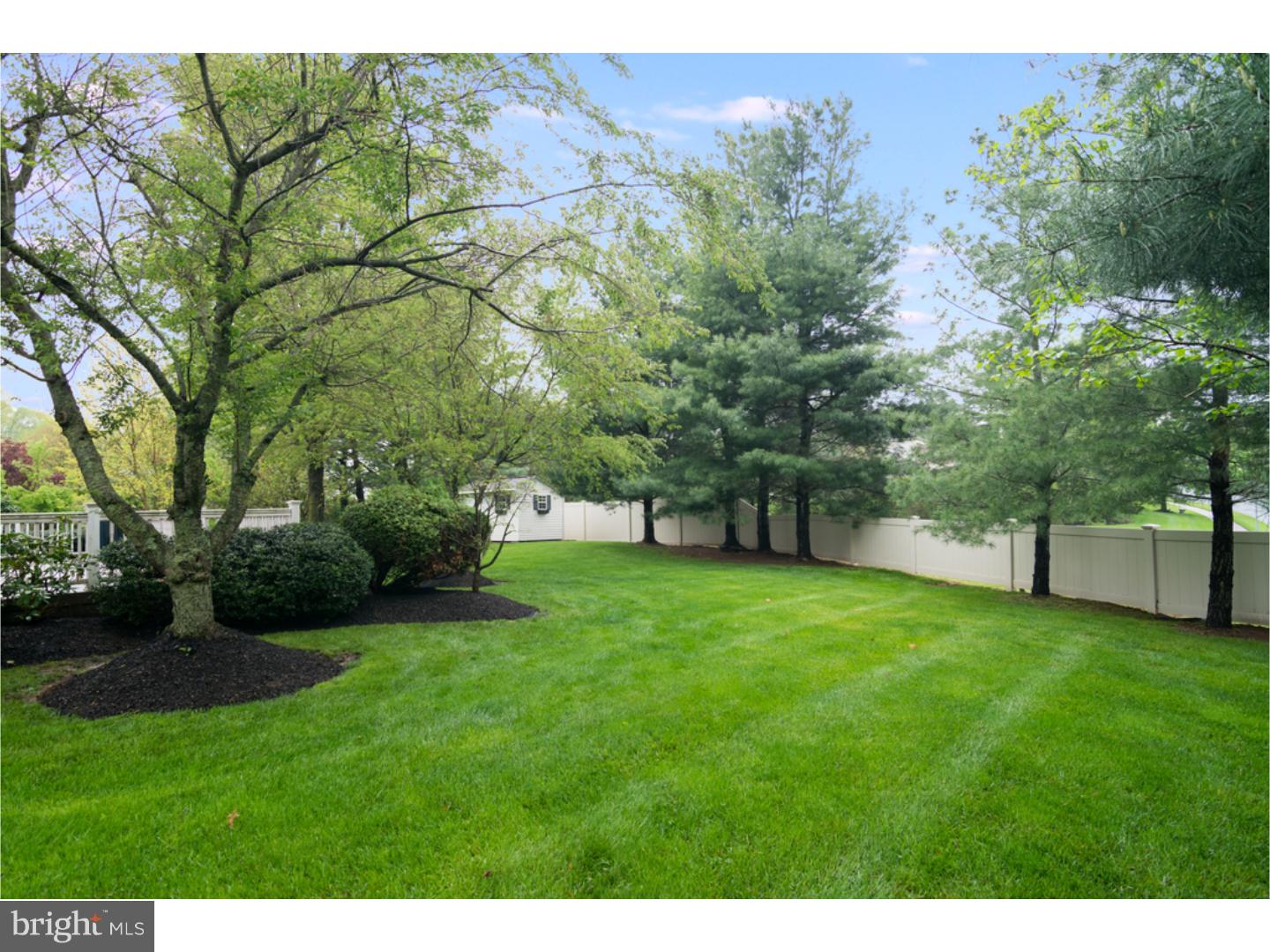 1401 Fountain Road Newtown, PA 18940 - Photo 17 of 18 Back Yard