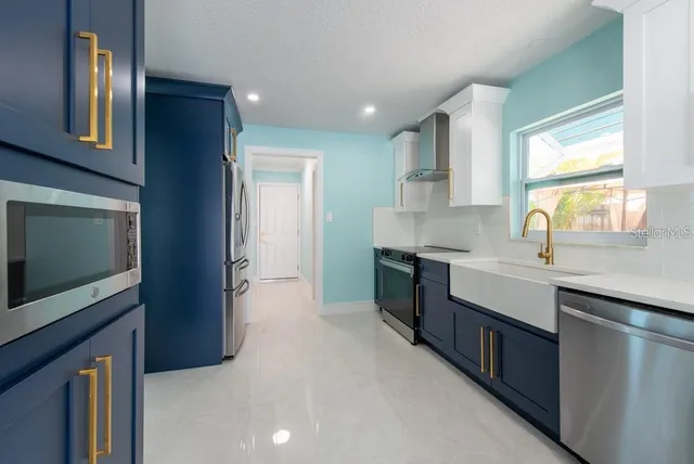 $4,800 | 4643 Bay Crest Drive, Tampa, FL 33615