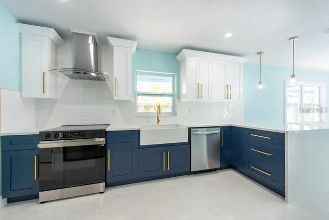 $4,800 | 4643 Bay Crest Drive, Tampa, FL 33615