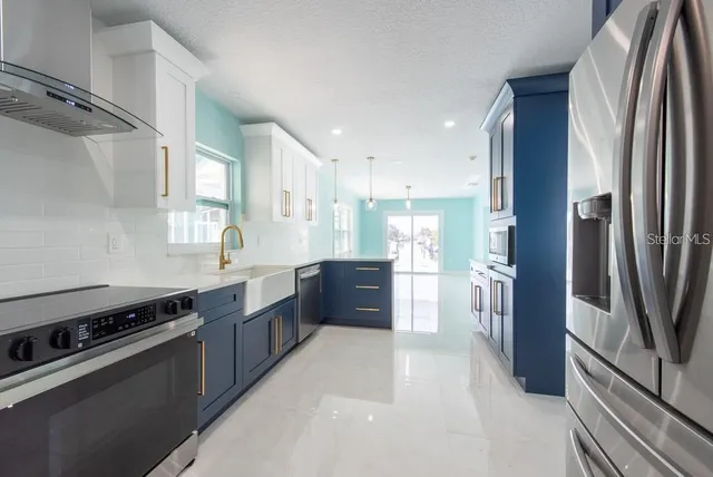 $4,800 | 4643 Bay Crest Drive, Tampa, FL 33615