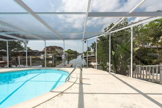 $4,800 | 4643 Bay Crest Drive, Tampa, FL 33615