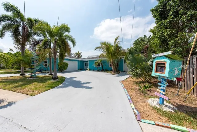 $4,800 | 4643 Bay Crest Drive, Tampa, FL 33615