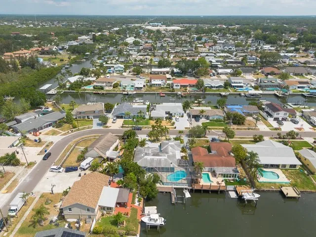 $4,800 | 4643 Bay Crest Drive, Tampa, FL 33615