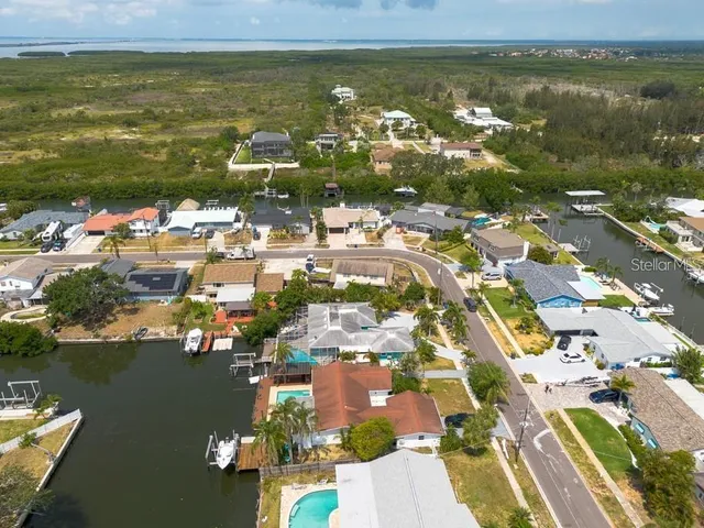 $4,800 | 4643 Bay Crest Drive, Tampa, FL 33615