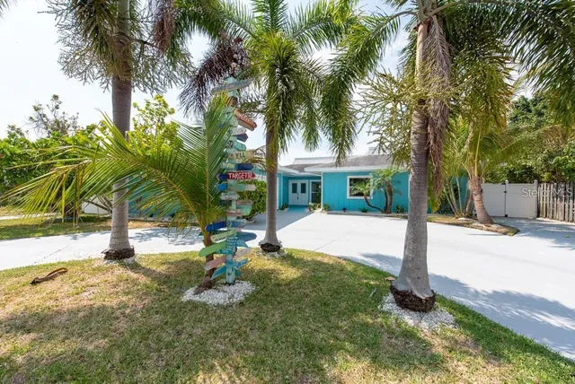 $4,800 | 4643 Bay Crest Drive, Tampa, FL 33615