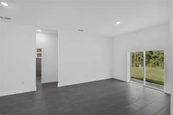 $330,000 | 21723 Beach Boulevard, Unit 1, Dunnellon, FL 34431