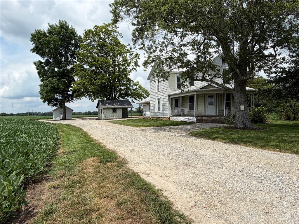 519 North Snyder Road Dayton, OH 45417 - Photo 1 of 36