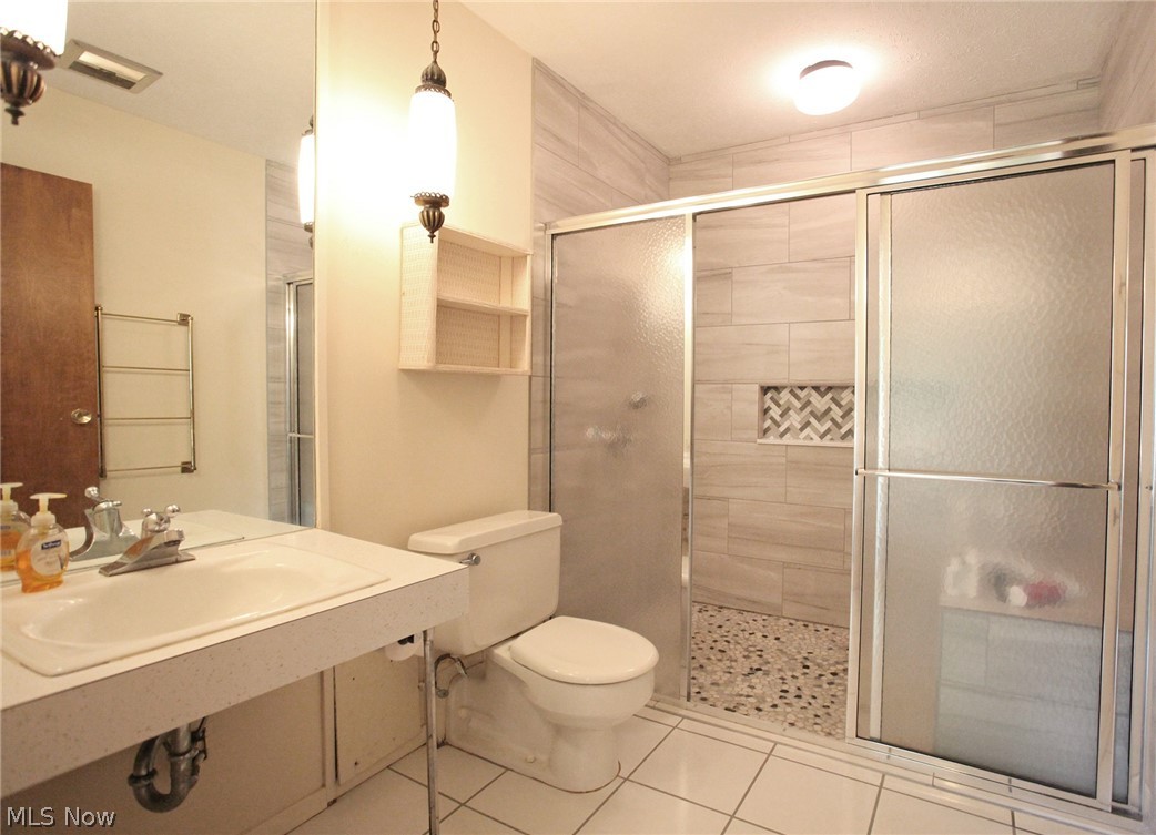 17068 Woodleaf Road Strongsville, OH 44136 - Photo 20 of 31 Gallery Image 20