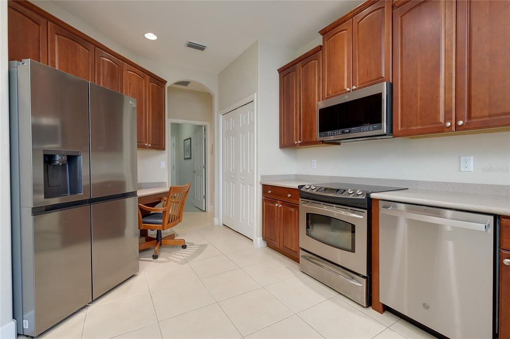 11838 Granite Woods Loop Venice, FL 34292 - Photo 21 of 86