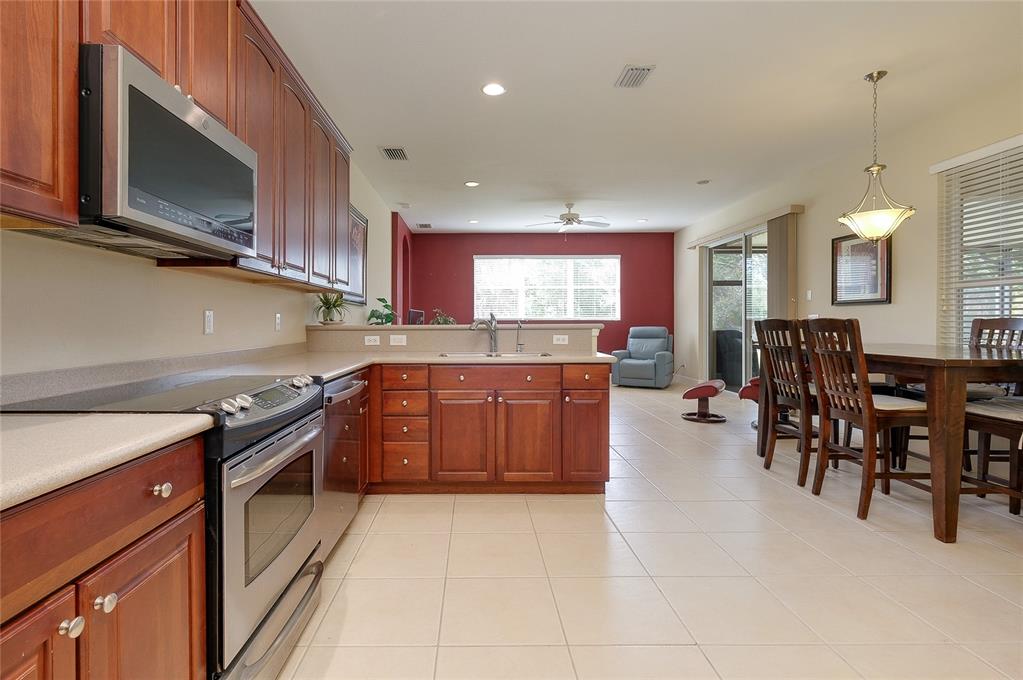 11838 Granite Woods Loop Venice, FL 34292 - Photo 22 of 86