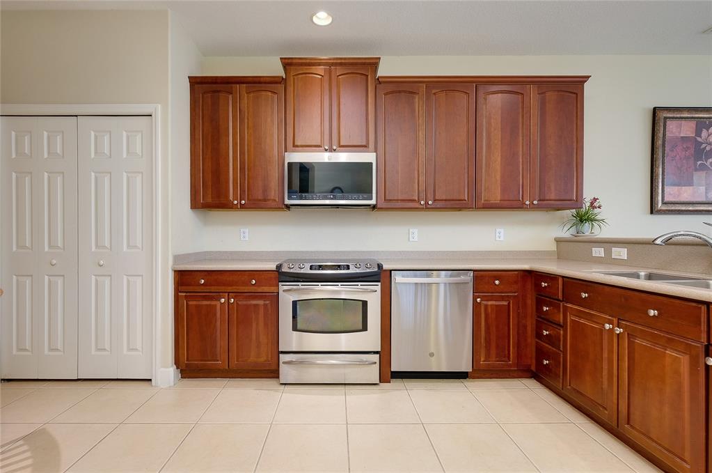 11838 Granite Woods Loop Venice, FL 34292 - Photo 23 of 86