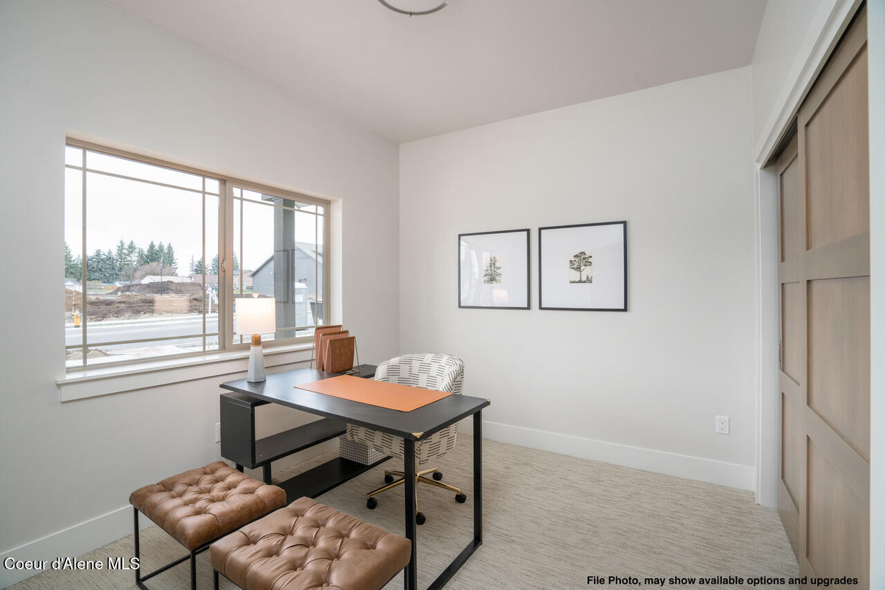 975 East Steeple Chase Road Hayden, ID 83835 - Photo 4 of 13 9471SecretariatWay-1