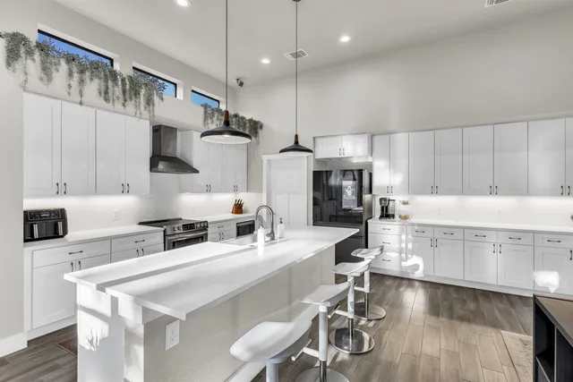 $535,000 | 110 C. Chisholm, Blanco, TX 78606