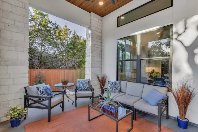 $535,000 | 110 C. Chisholm, Blanco, TX 78606