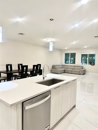 $4,500 | 10420 Northwest 67th Street, Unit 10420, Doral, FL 33178