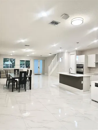 $4,500 | 10420 Northwest 67th Street, Unit 10420, Doral, FL 33178