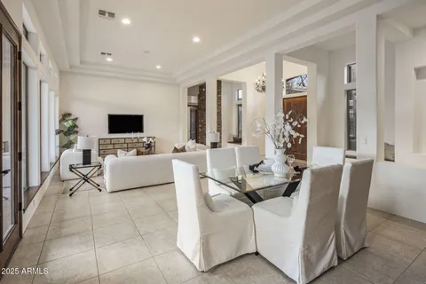 $1,835,000 | 7846 East Candelaria Drive, Scottsdale, AZ 85255