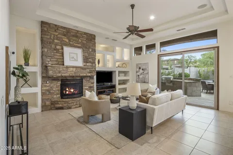 $1,835,000 | 7846 East Candelaria Drive, Scottsdale, AZ 85255