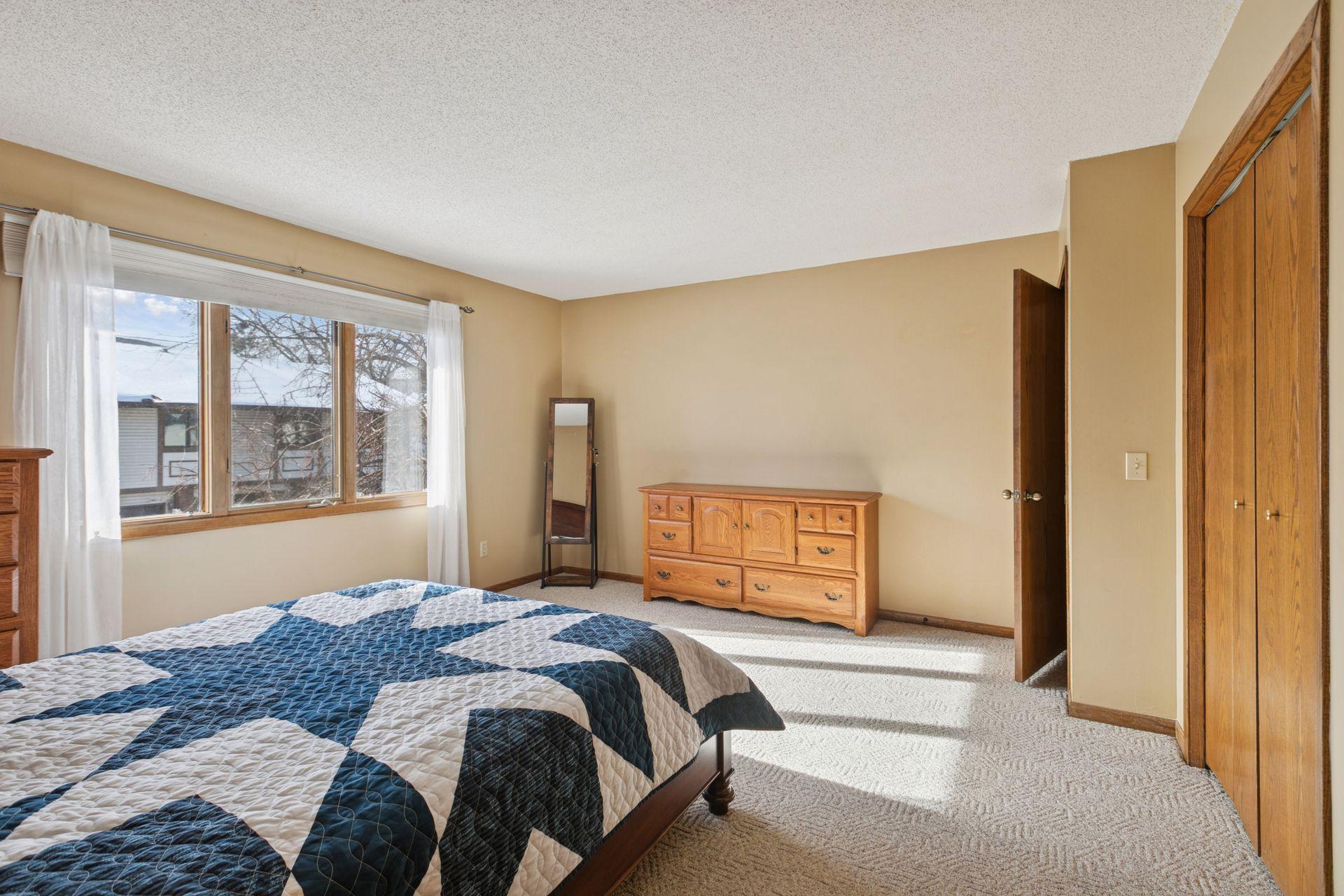 2406 County Rd D West, Unit 4 Roseville, MN 55113 - Photo 11 of 21