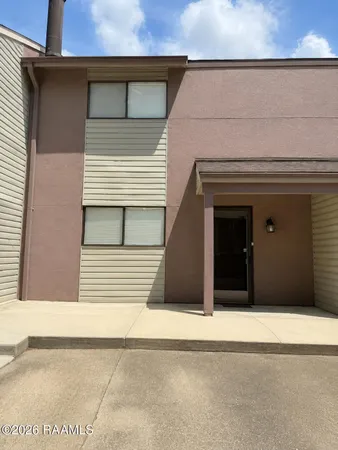 $140,000 | 110 W Bayou, Unit 604, Lafayette, LA 70503