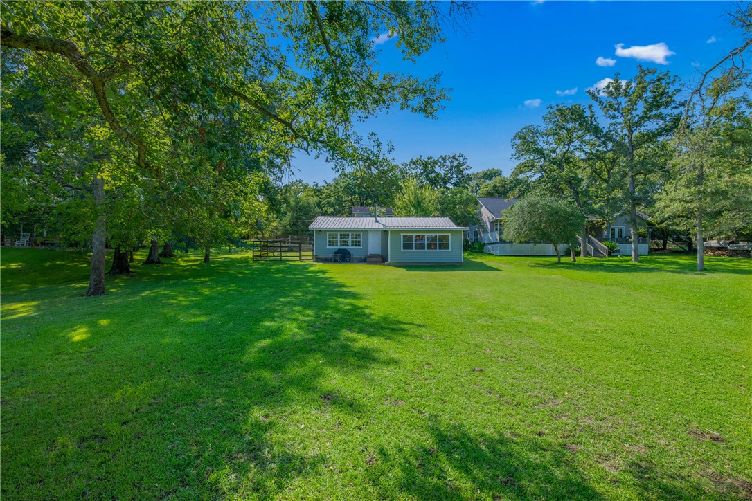 11001 Clyde Acord Road Franklin, TX 77856 - Photo 27 of 43 a house view with a sitting space