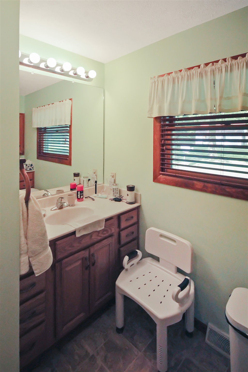 15221 Kelly Road Mishawaka, IN 46544 - Photo 9 of 17