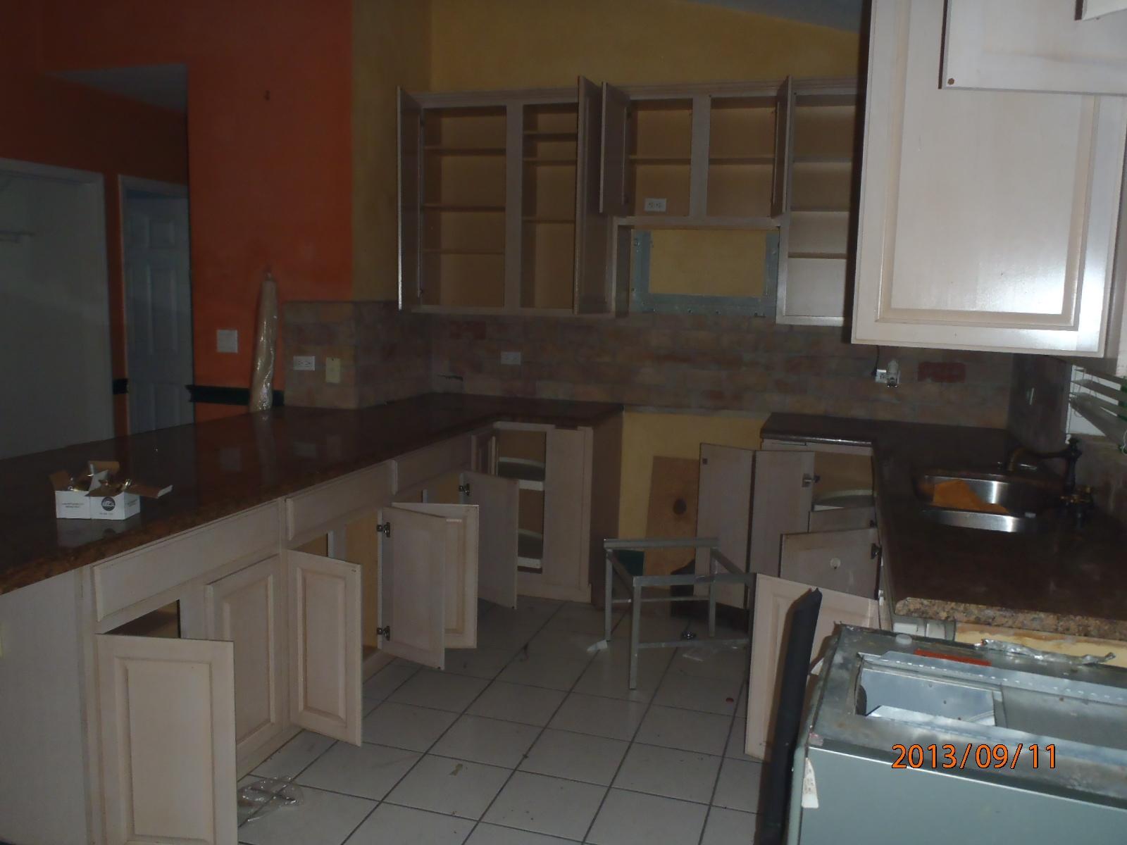 100 Bahama Road Key Largo, FL 33037 - Photo 3 of 5 peace 100 bahama 028